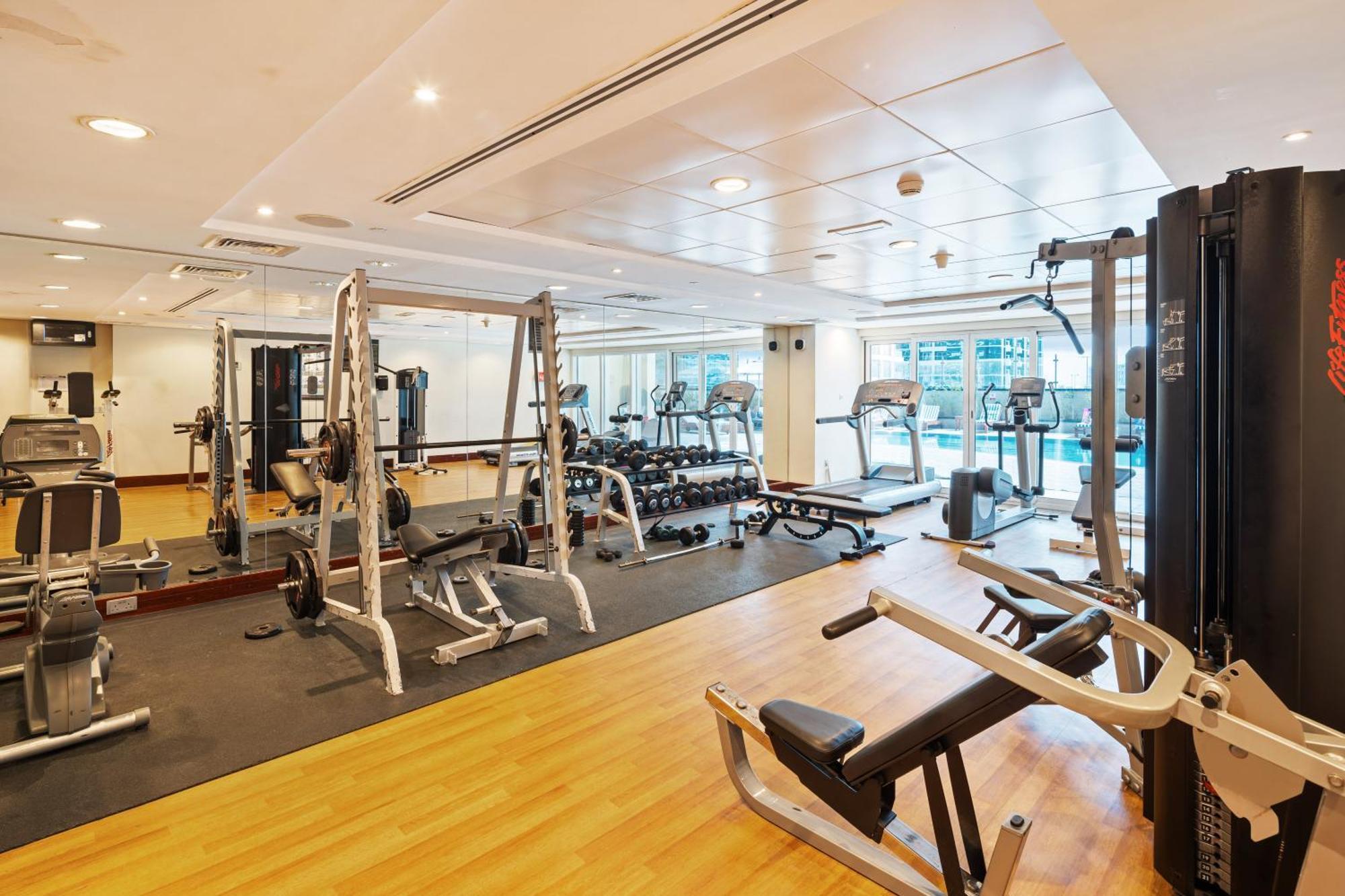 Modern & Spacious 2-Bed Condo With Panoramic Lake Views, Dual Balconies, Steps From Dubai Jlt Metro By "La Buena Vida Holiday Homes" ภายนอก รูปภาพ